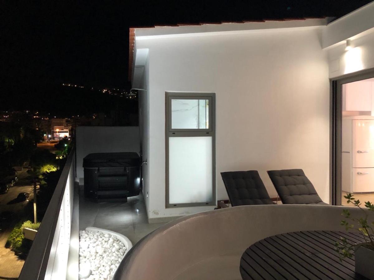 Amazing Suite At Glyfada With Sea View & Jacuzzi Athens Exterior photo